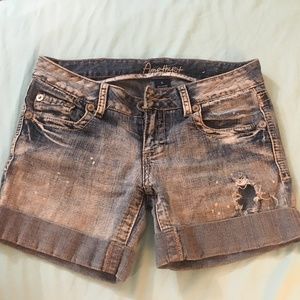 Amethyst distressed denim shorts